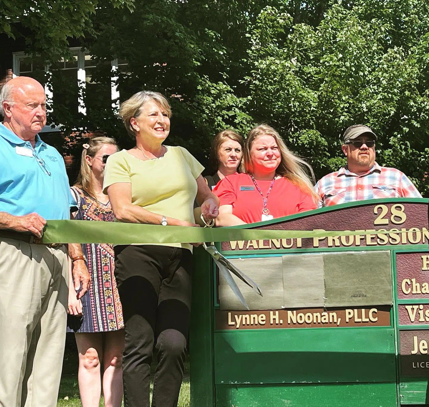 Ribbon Cutting Scissors Stand  Ceremonial Groundbreaking, Grand